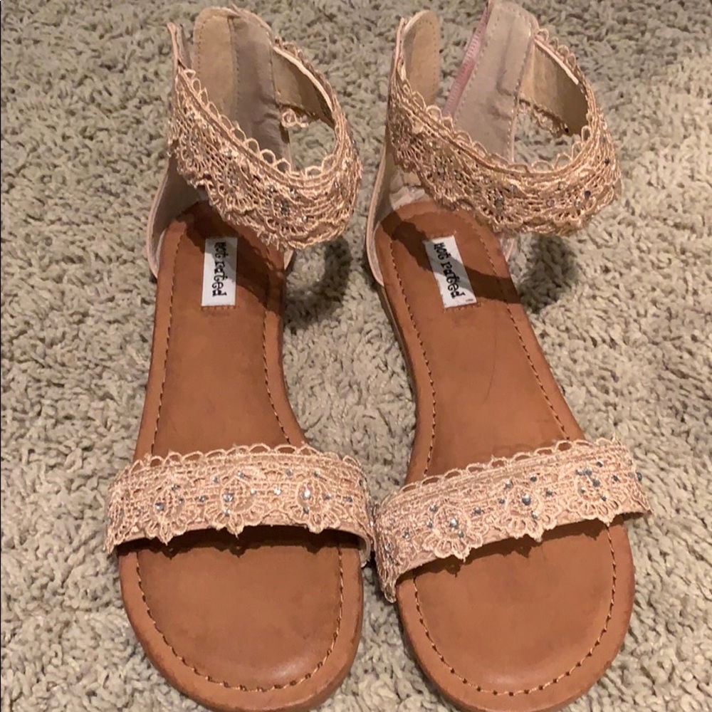 Journey sandals -never worn!